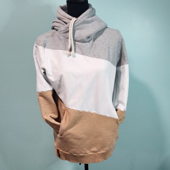 AMPERSAND AVE Tops - Ampersand Singlehood sweatshirt